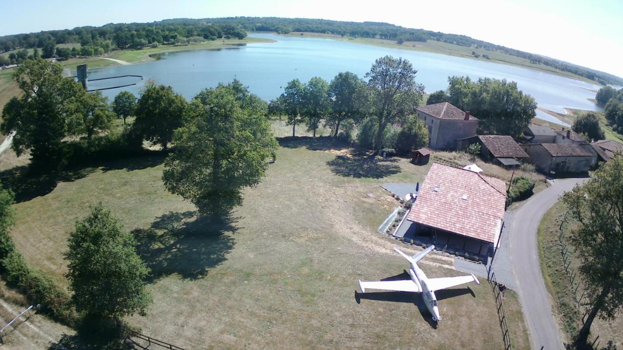 La Maison Du Lac Lavaud Saint-Quentin-sur-Charente Exteriér fotografie