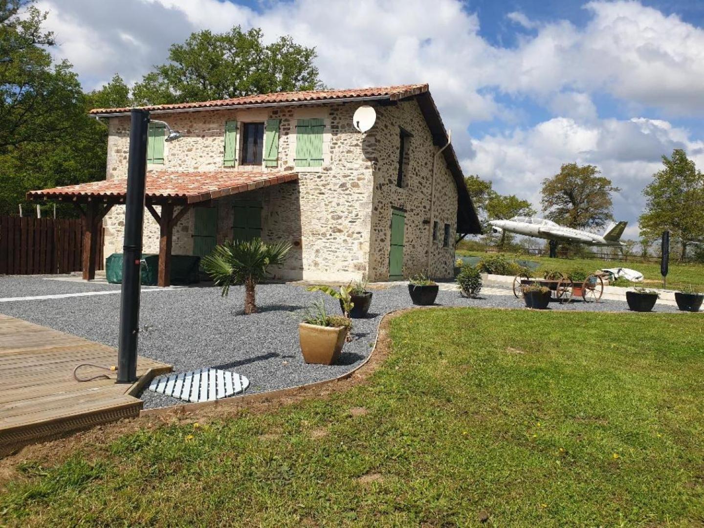 La Maison Du Lac Lavaud Saint-Quentin-sur-Charente Exteriér fotografie