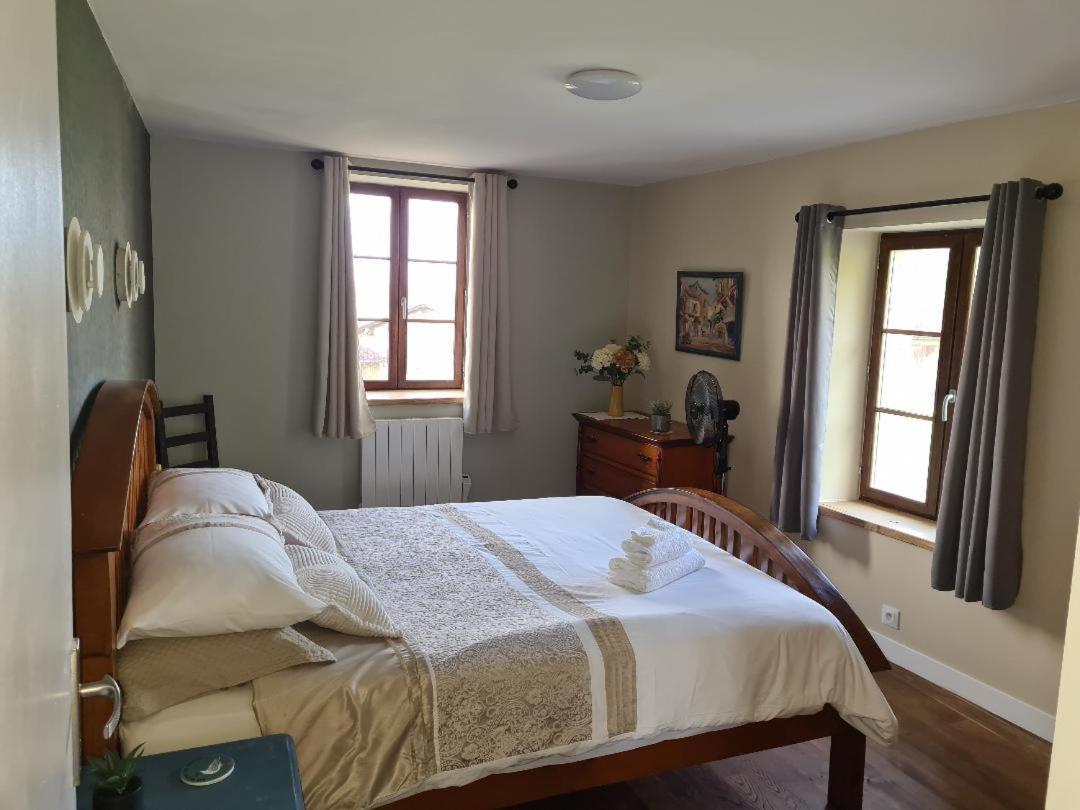La Maison Du Lac Lavaud Saint-Quentin-sur-Charente Exteriér fotografie